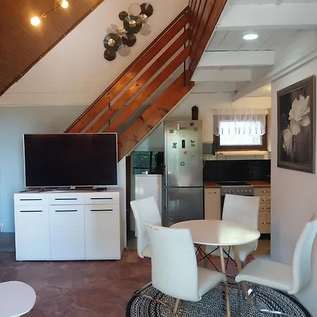Vakantiehuis Buda Weekend House